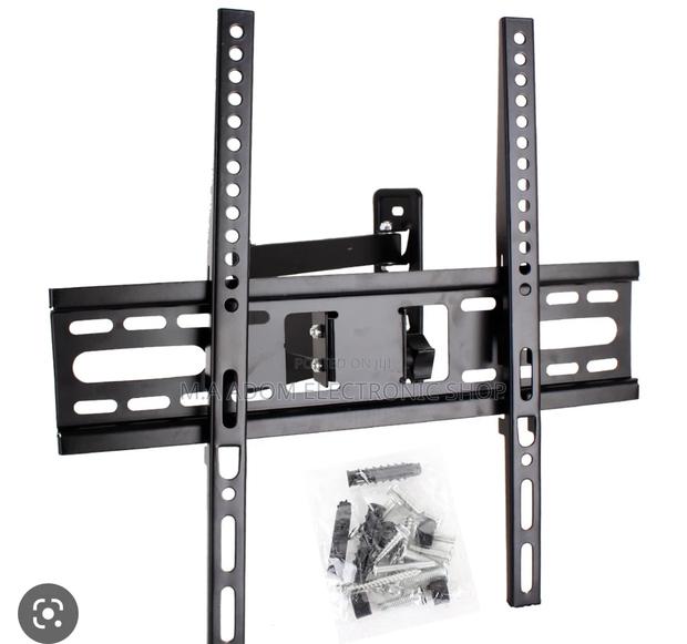 Single Articulating Adjustable Wall Mount 32”-55” · Photo 1