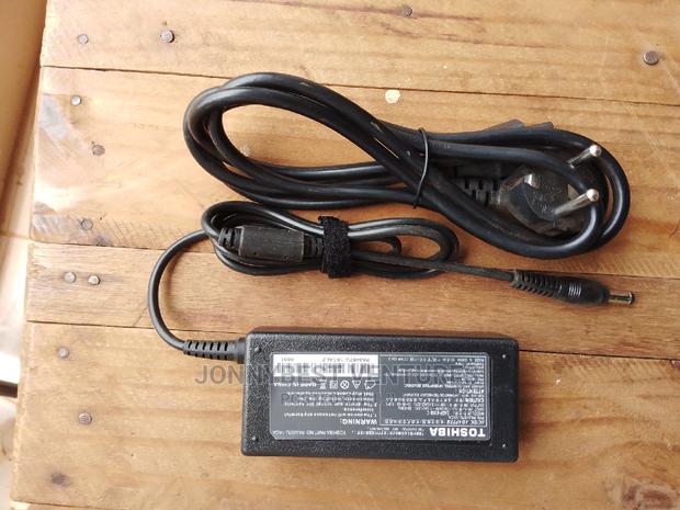 Powerful Toshiba Laptop Charger · Photo 3