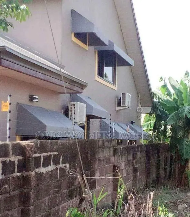 Sun Shade for Windows,Doors and Store Gate · Photo 1