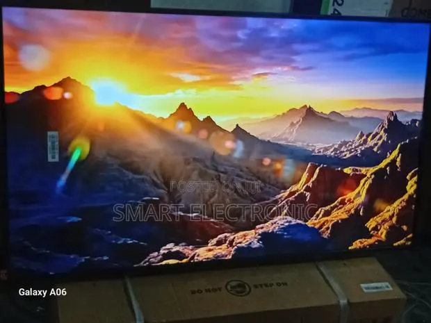 Samsung 43” Smart Tv – Slim Bezel Stunning Picture Quality · Photo 1