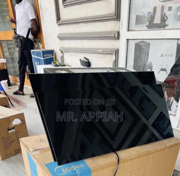 Extra Sleek Midea 90j72-B 90cm Heat Extractor(Tempered Glass) · Photo 1