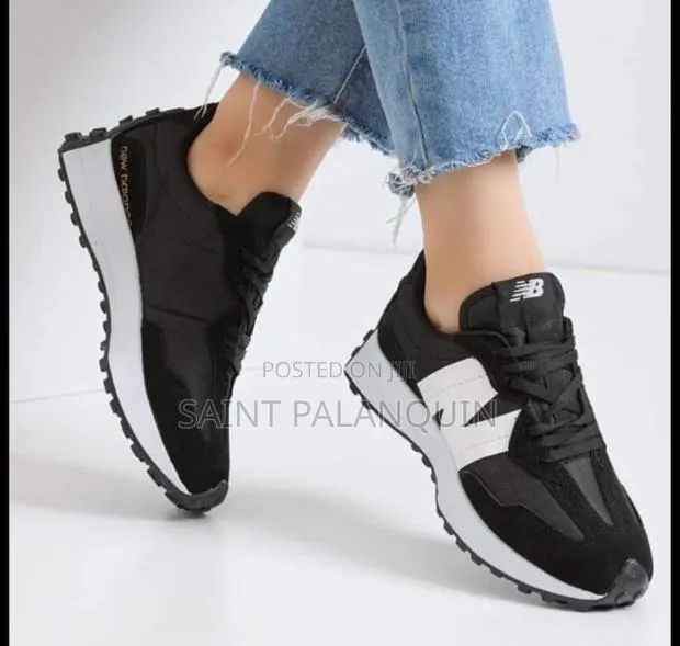 New Balance Sneakers · Photo 1