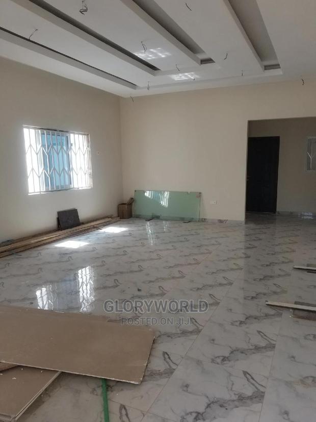 3bdrm House in Spintex for sale · Photo 5