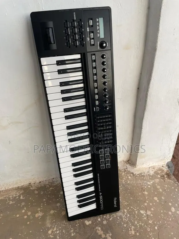 Roland a-500 Pro MIDI USB Keyboard Controller 49 Keys · Photo 1