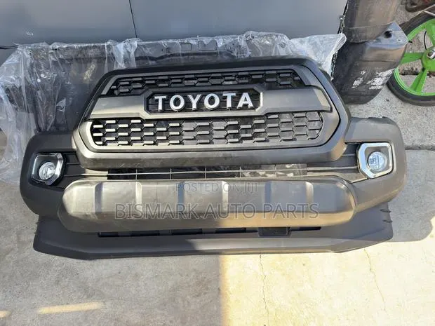 Toyota Tacoma 2017 2018 2018 2020 2021 2022 2023 Front Bumper Complete · Photo 1
