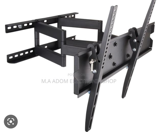 Flexible Wall Mount 32”-70” · Photo 1