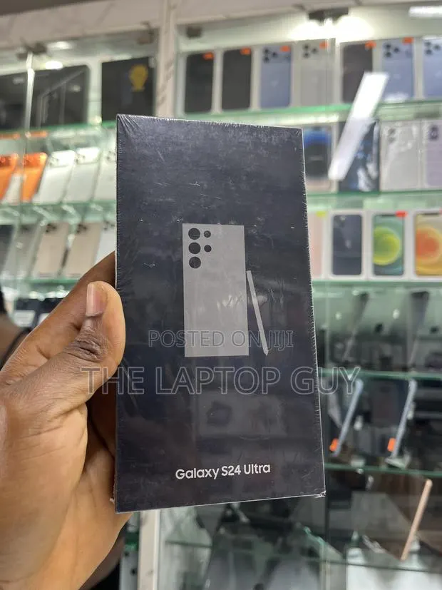 New Samsung Galaxy S24 Ultra 256 GB Black · Photo 1