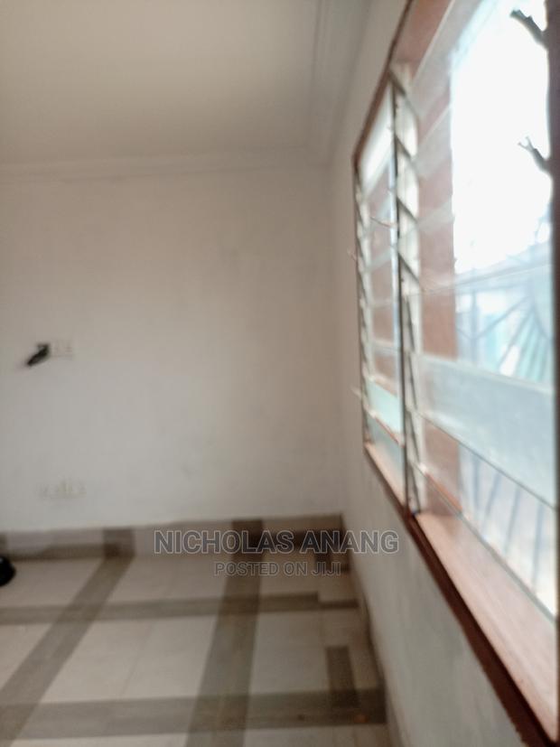 1bdrm House in Dorns Properties, New Town for rent · Photo 5