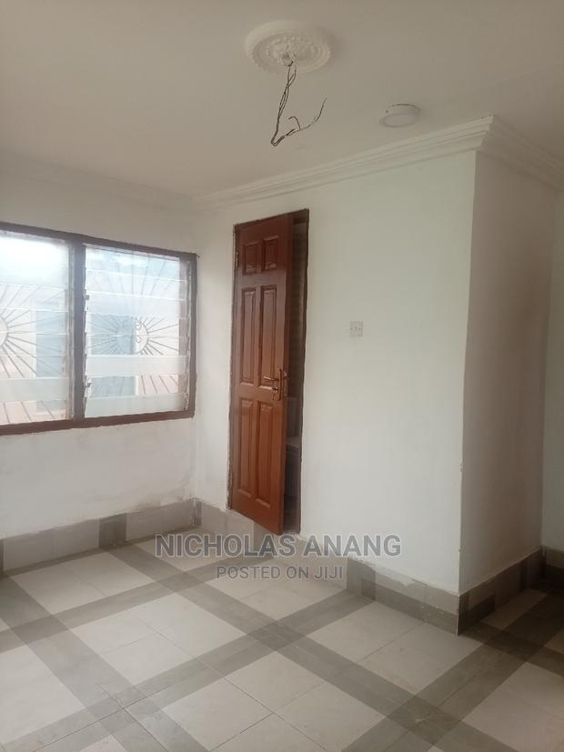 1bdrm House in Dorns Properties, New Town for rent · Photo 6
