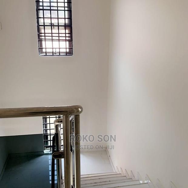 5bdrm Duplex in Dr Roko, Accra Metropolitan for sale · Photo 8