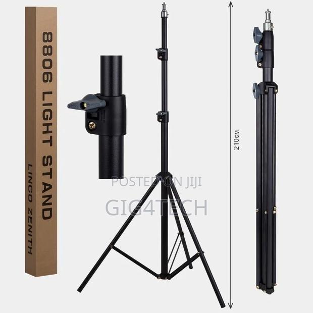 Heavy Duty Light Stand For Photography (8806) · Photo 1