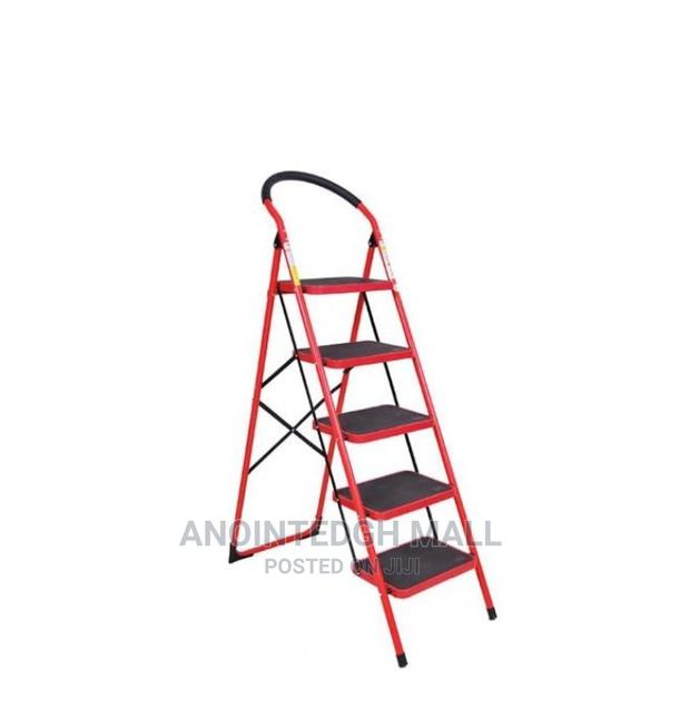 5 Steps Heavy Duty Non-Slip Foldable Ladder · Photo 1