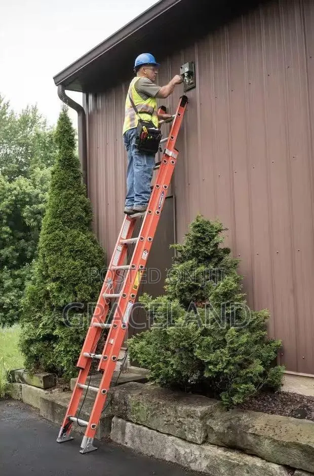 This Is Original Aluminum Fiberglass Ladder 2x12. (6.48) Extension · Photo 1