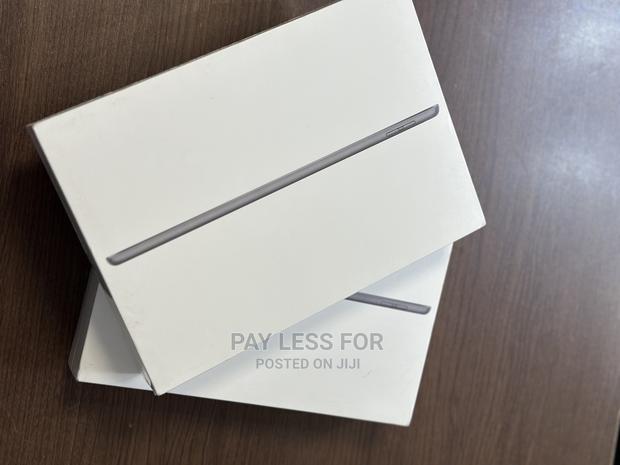 New Apple iPad Air 256 GB Gray · Photo 1