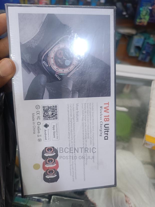 TW18 Ultra Unisex Smart Watch · Photo 3