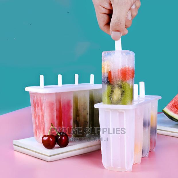 Plastic Popsicle Mould ( 4 Slot) · Photo 3