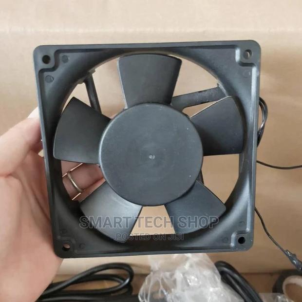Cooling Fan for Network and Server Racks · Photo 2