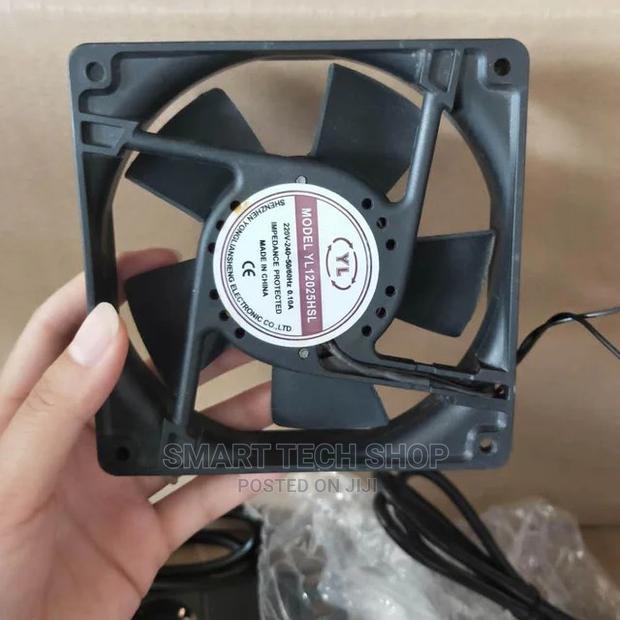 Cooling Fan for Network and Server Racks · Photo 6