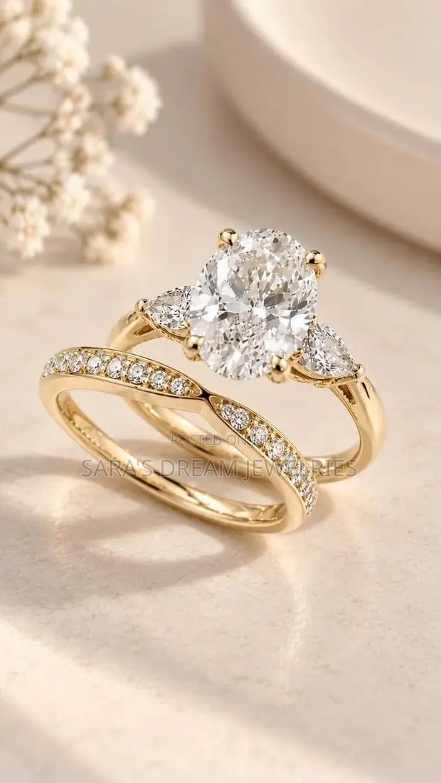 Solid Gold Wedding Ring · Photo 1