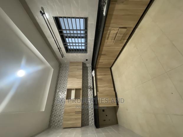 1bdrm Apartment in Coastal Estates, Spintex for rent · Photo 4