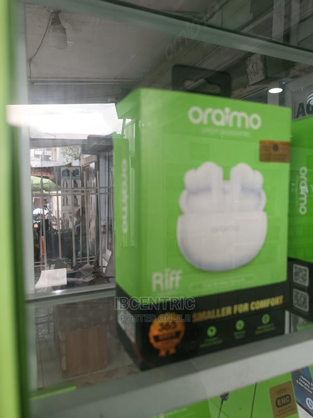 Oraimo Roll Dynamic Wireless Earbuds · Photo 3