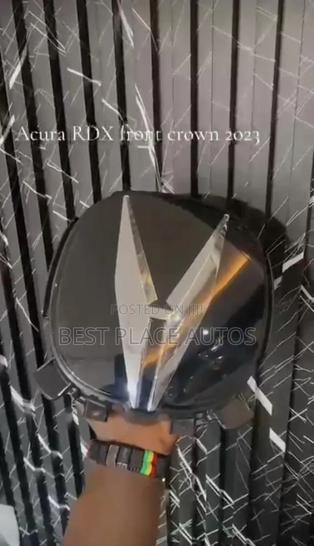 Acura RDX 2023 Front Bumper Crown · Photo 1