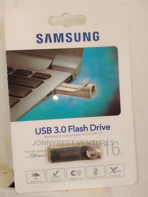 Professional Usb 3.0 Flash Drive 16gb · Photo 2