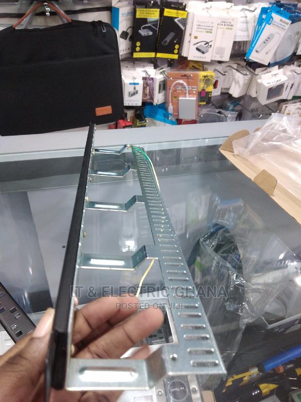 24 Port Unloaded Patch Panel Cat6a · Photo 2
