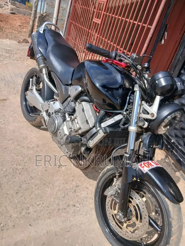 Honda Hornet 2023 Black · Photo 1