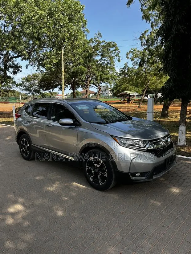 Honda CR-V Touring AWD 2018 Gray · Photo 1