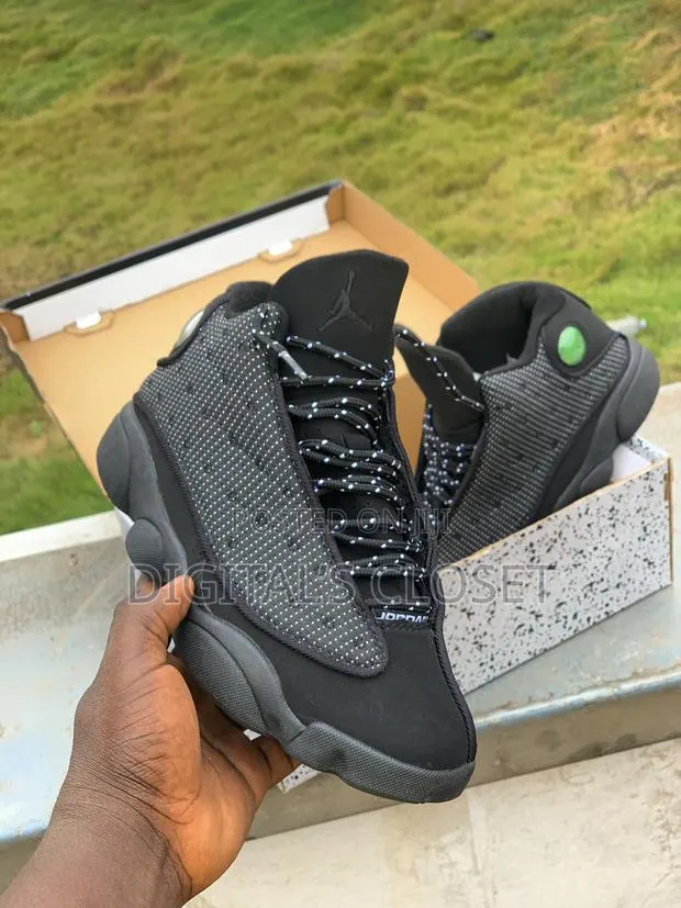 Air Jordan 4 in Box as Seen · Photo 1