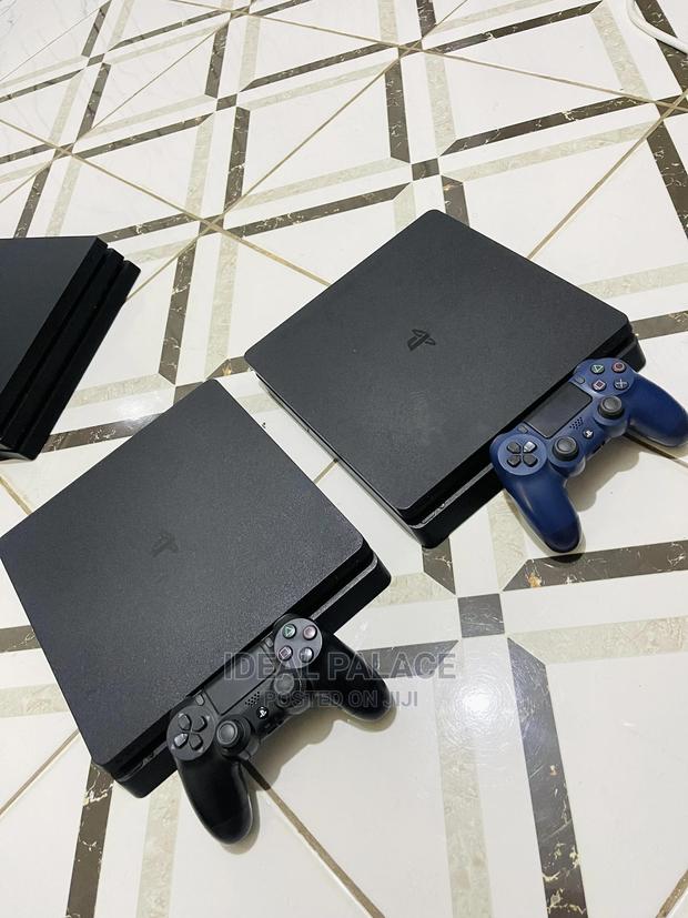 Slim Ps4 And 10 Games · Photo 3