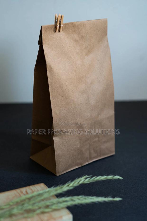 Customized Paper Bags · Photo 2