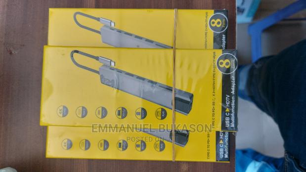 Type C Adapter (8 in 1) · Photo 1