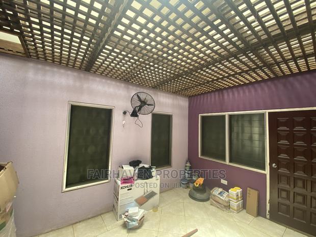 Fully Furnished 3 Bedrooms House at Spintex · Photo 4