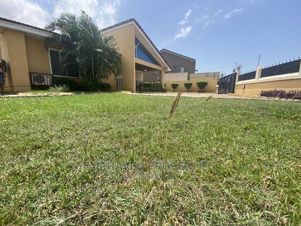Fully Furnished 3 Bedrooms House at Spintex · Photo 1