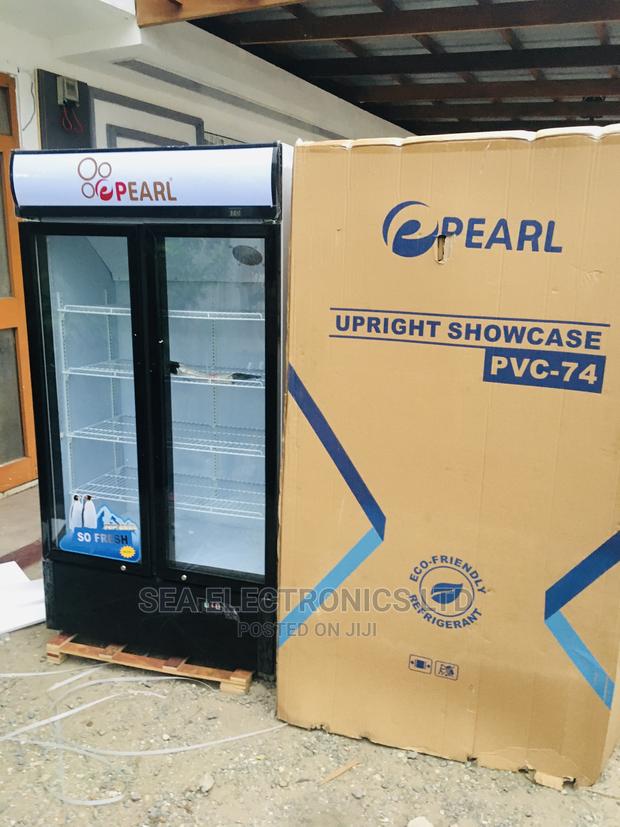 Powerful Display Fridge Pearl · Photo 1