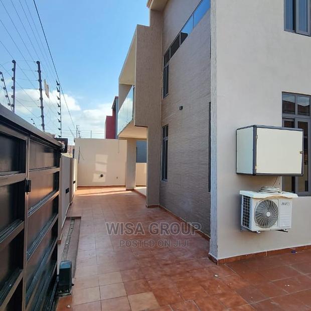 4bdrm Apartment in Accra Metropolitan for Rent · Photo 7