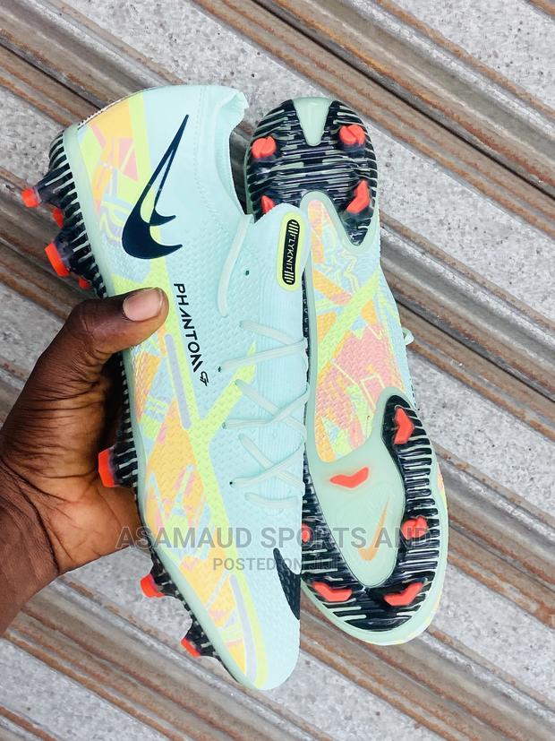 Football Boot At Cool Price · Photo 8