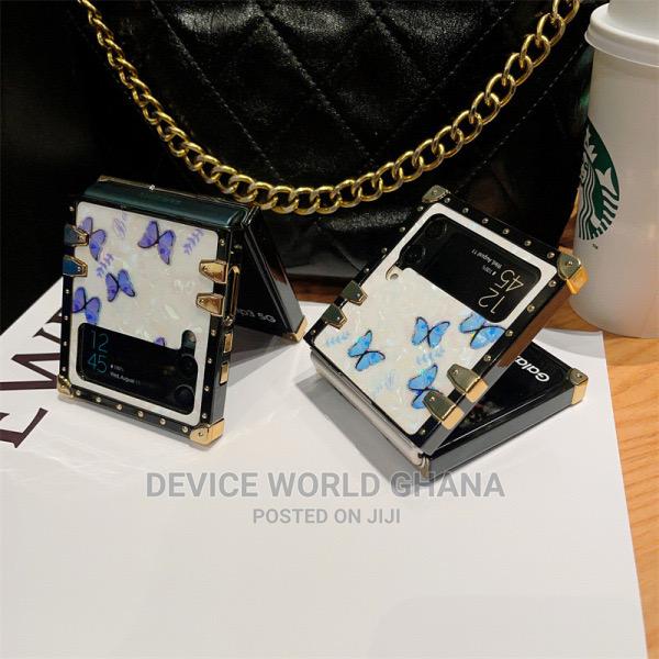 Chi Butterfly Case for Samsung Z Flip 4 · Photo 2