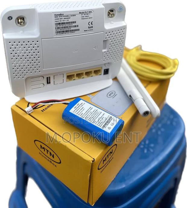 Universal ZLT S25 · Photo 3