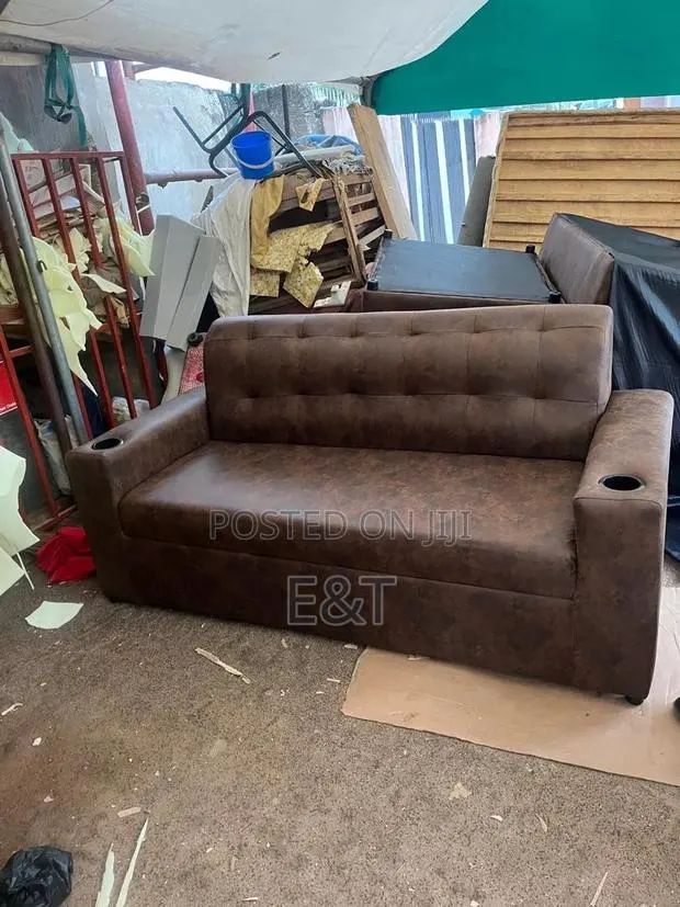 Brown 3 In1 Sofa · Photo 1