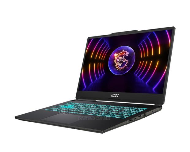 New Laptop MSI Crosshair 15 16GB Intel Core I7 SSD 512GB · Photo 3