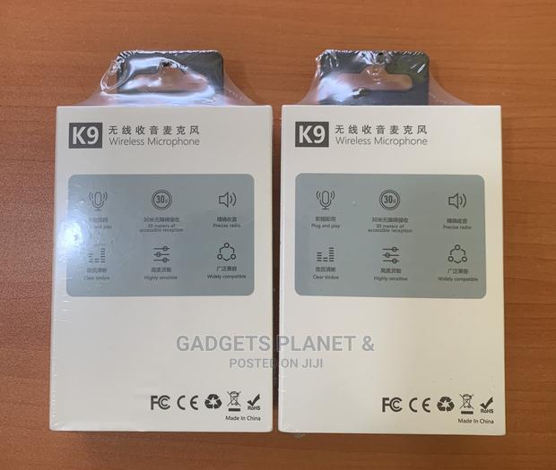 Wireless Microphone With Lightening Connector for iPhones · Photo 2