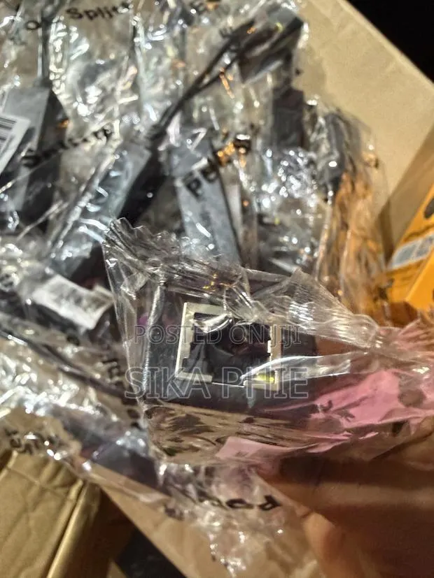 Poe Splitter 48V · Photo 1
