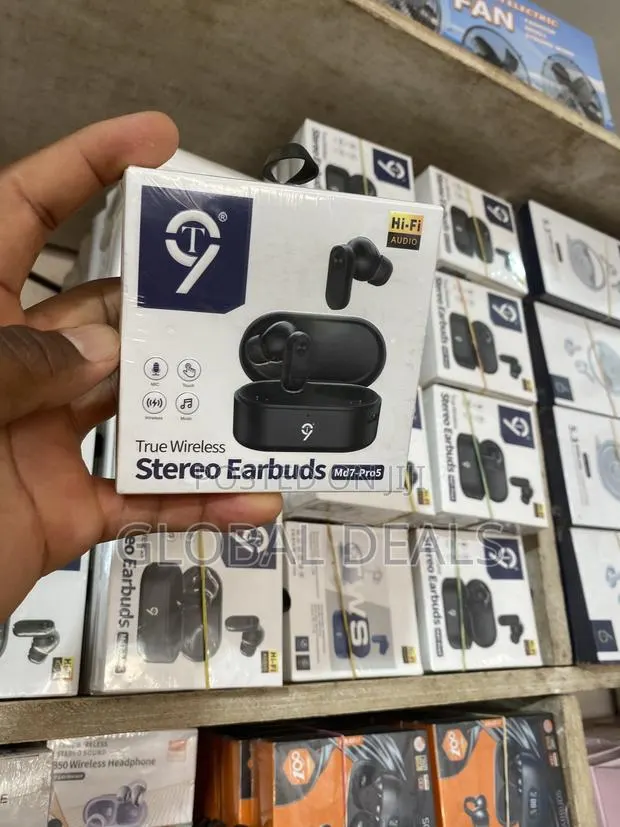 T9 True Wireless Stereo Earbuds · Photo 1