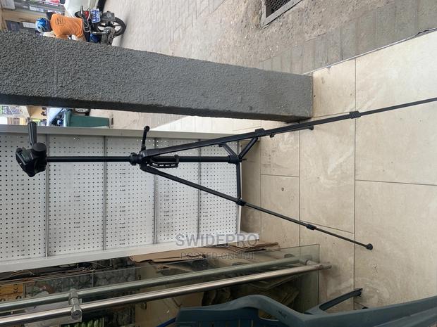 Phone and Camera Long Tripod Stand · Photo 2
