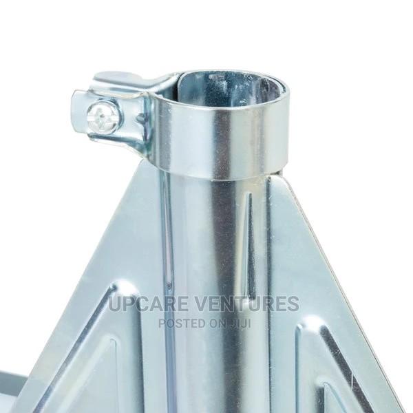 Industrial Floor Cleaning Squeegee · Photo 4