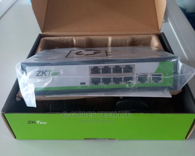 Zkteco 8-Port Poe Switch (Transmission Distance 250 Meters) · Photo 1