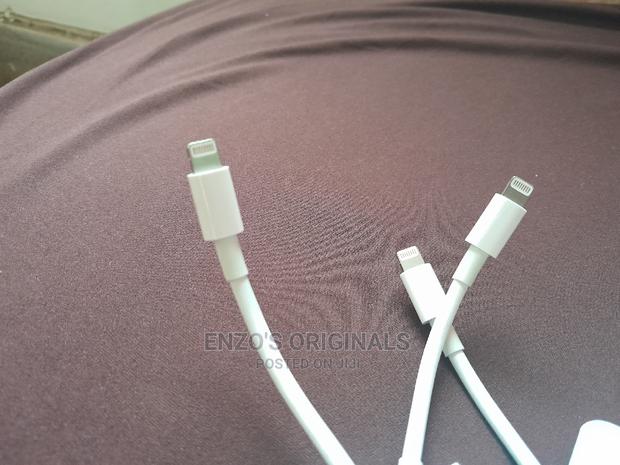 Apple Lightning To Usb 3 Adapter Original Fairly Used Clean · Photo 5
